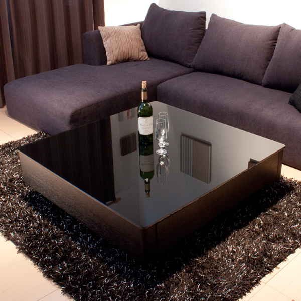 【ポイント10倍】【10P17Apr13】【送料無料】（インテリア　家具　デザイナーズ）　ブラックガラスリビングテーブル/Arly ＜代引きご利用不可＞＜配送時間帯は午前・午後（１７時まで）のみ＞